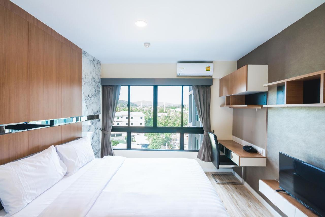 Akira Hotel Si Racha Exteriér fotografie